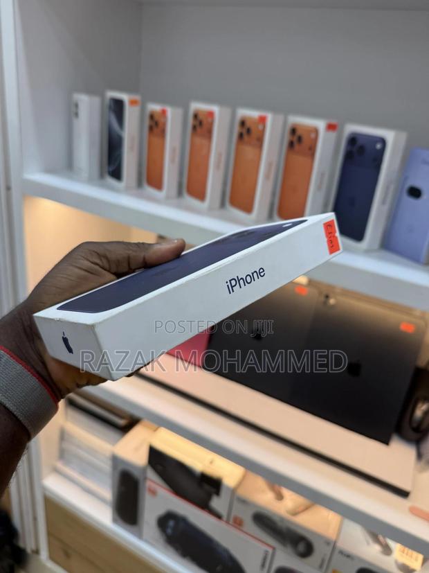 New Apple iPhone 17 Pro Max 512 GB Blue photo 3