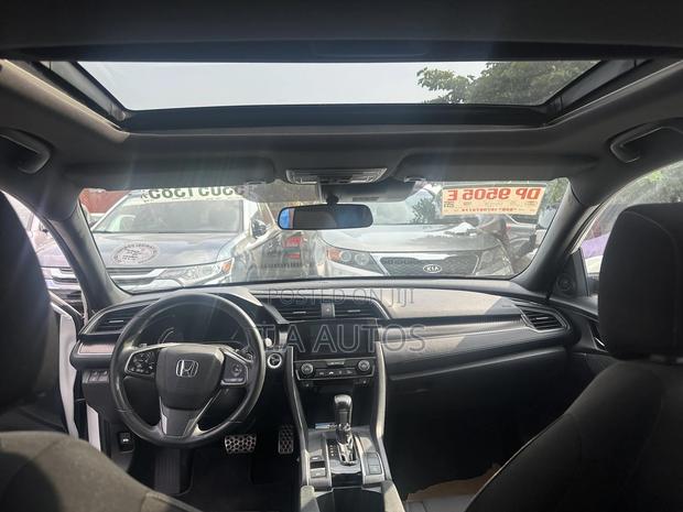 Honda Civic LX 2dr Coupe (2.0L 4cyl) 2017 White