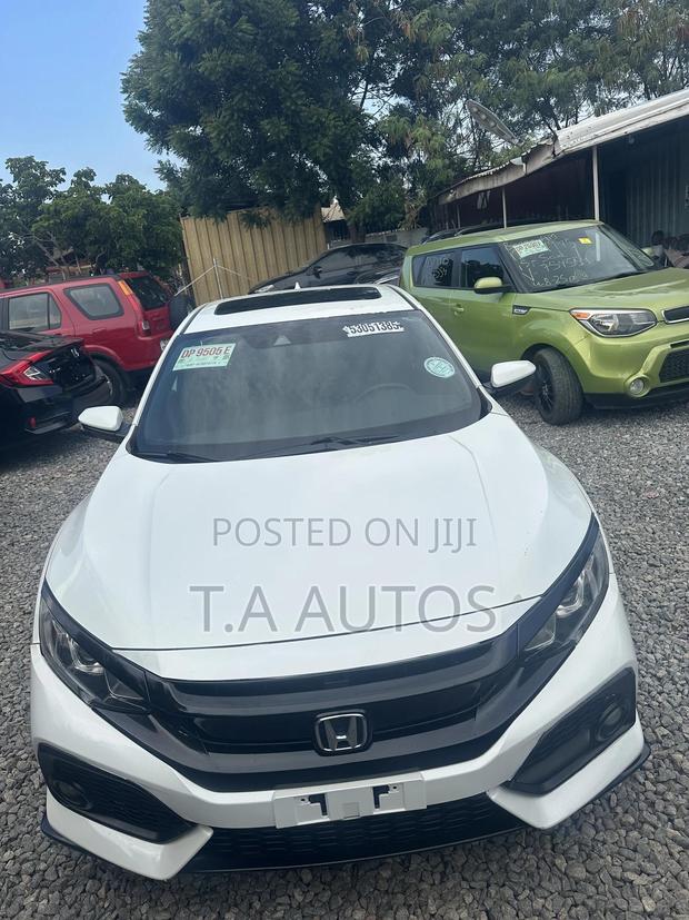 Honda Civic LX 2dr Coupe (2.0L 4cyl) 2017 White