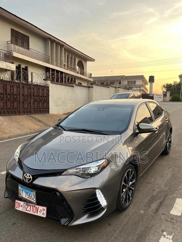 Toyota Corolla XSE (1.8L 4cyl 2A) 2018 Burgundy