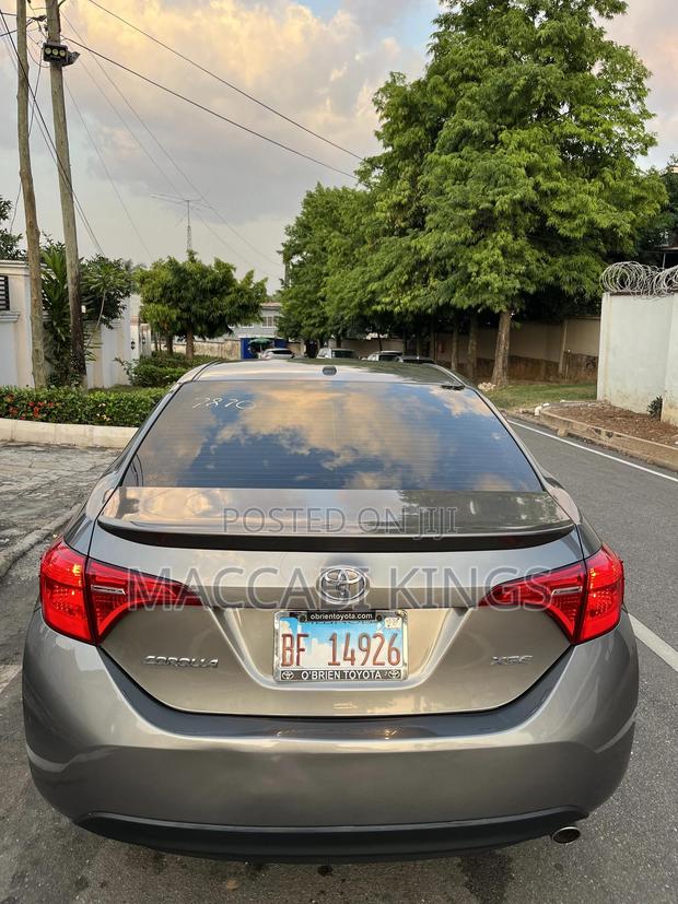 Toyota Corolla XSE (1.8L 4cyl 2A) 2018 Burgundy photo 10