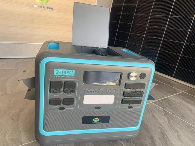 2400w Portable Power Station photo 2