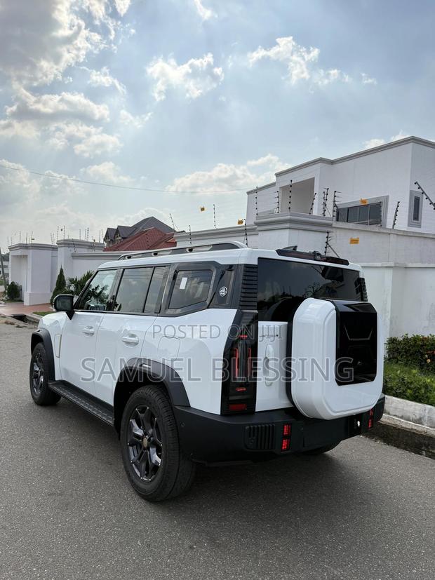 New Jetour T2 2.0 Petrol AWD 2025 White · Photo 2