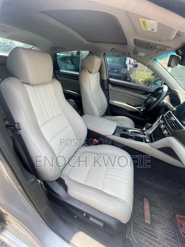 Honda Accord EX 2018 Silver photo 6