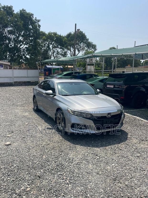 Honda Accord EX 2018 Silver