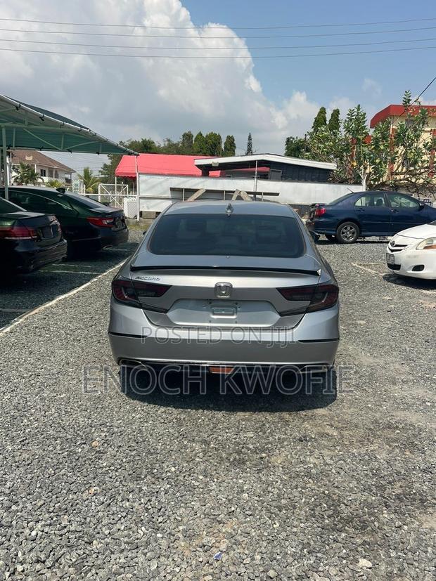 Honda Accord EX 2018 Silver photo 4