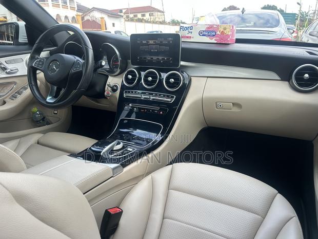 Mercedes-Benz C300 2018 White