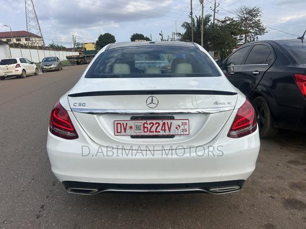 Mercedes-Benz C300 2018 White