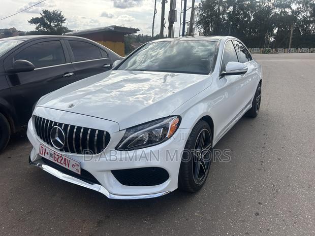 Mercedes-Benz C300 2018 White