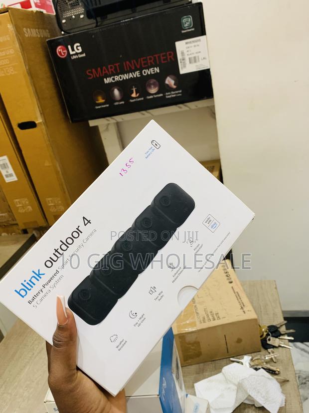 Ultra Modern Sleek Blink Outdoor Cam 4