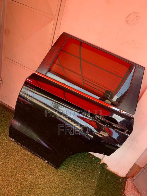 2024 Mitsubishi Outlander Doors