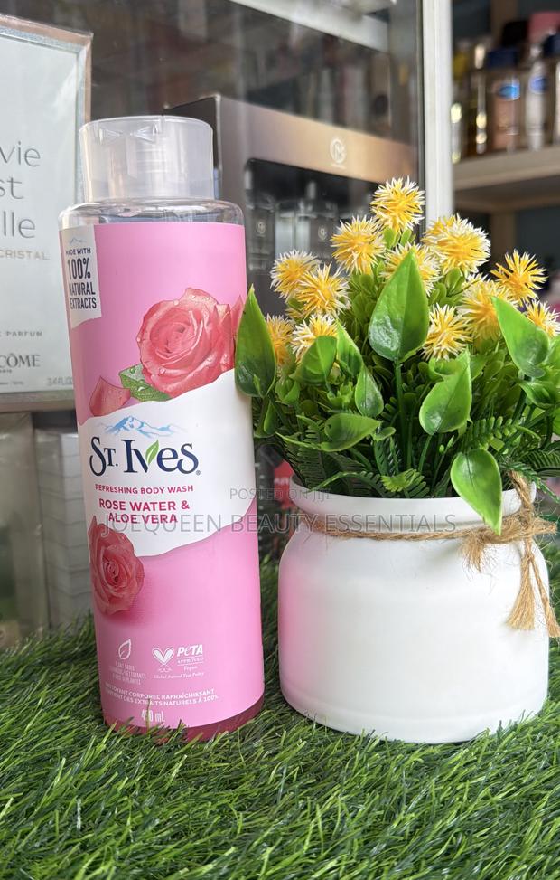 St Ives Body Wash 450ml · Photo 2