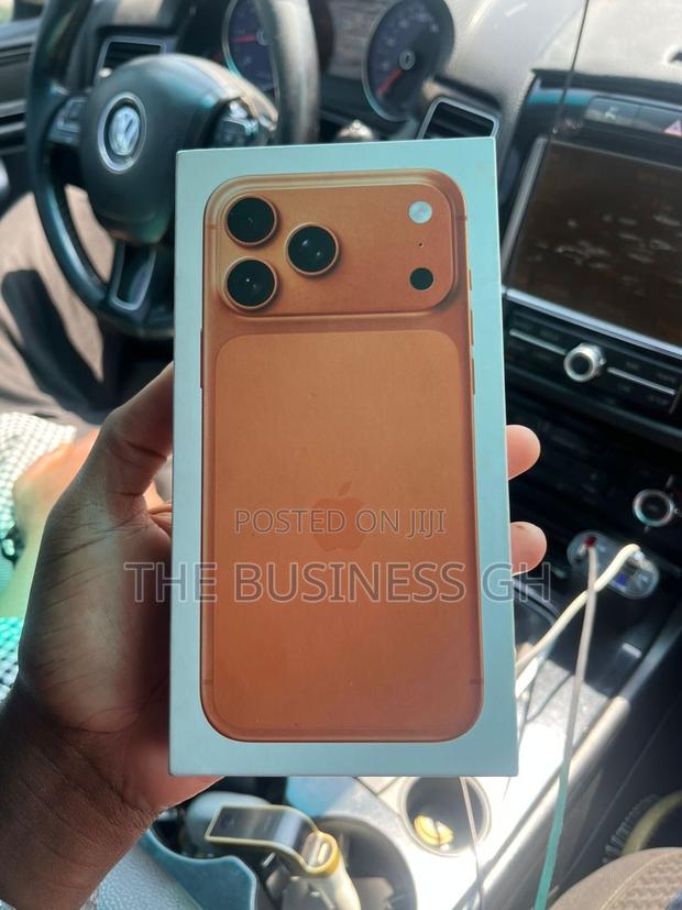 New Apple iPhone 17 Pro Max 256 GB Orange