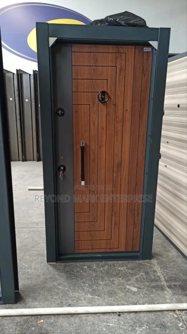 Single Security Door, Luksury Design, Affordable Price, Quality · Photo 3