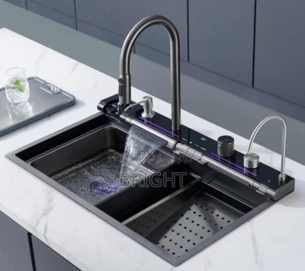 Smart Sink With Light Display