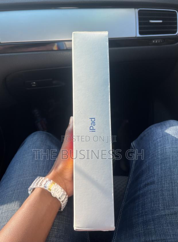 New Apple iPad (2025) 128 GB Blue photo 2