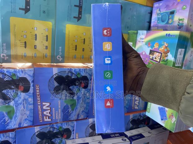 New Tablet 8 GB photo 3