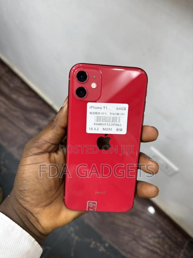 Apple iPhone 11 128 GB Red
