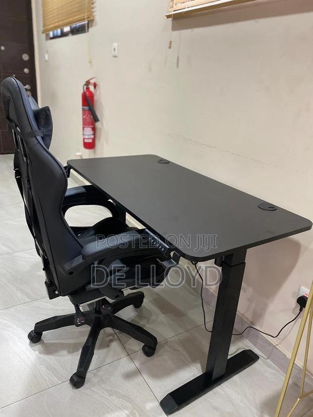 Electric Adjustable Table (140 Cm by 60 Cm )