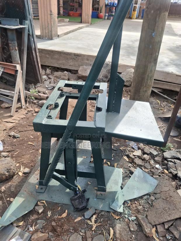 Local Made Block Machine photo 3