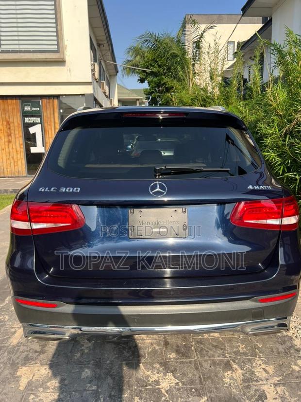 Mercedes-Benz GLC-Class 2016 Blue