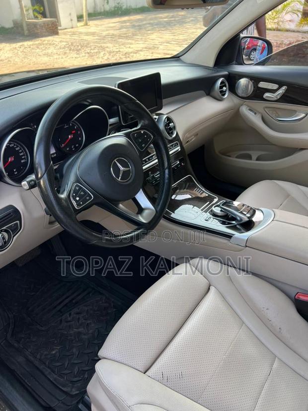 Mercedes-Benz GLC-Class 2016 Blue