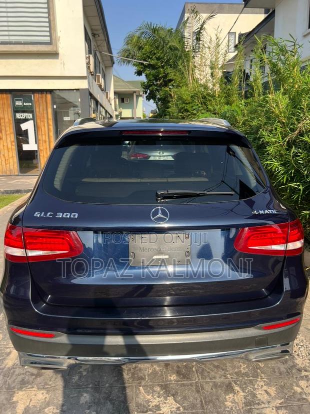 Mercedes-Benz GLC-Class 2016 Blue