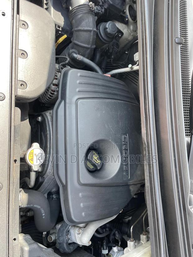 Hyundai Starex 2015 Silver photo 7