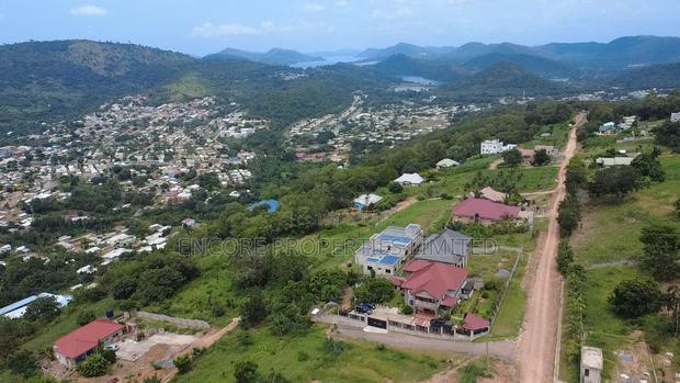 50 Acres of Estate Land Inside Akosombo · Photo 1