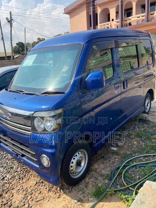 Daihatsu HIJET 2010 Blue photo 4