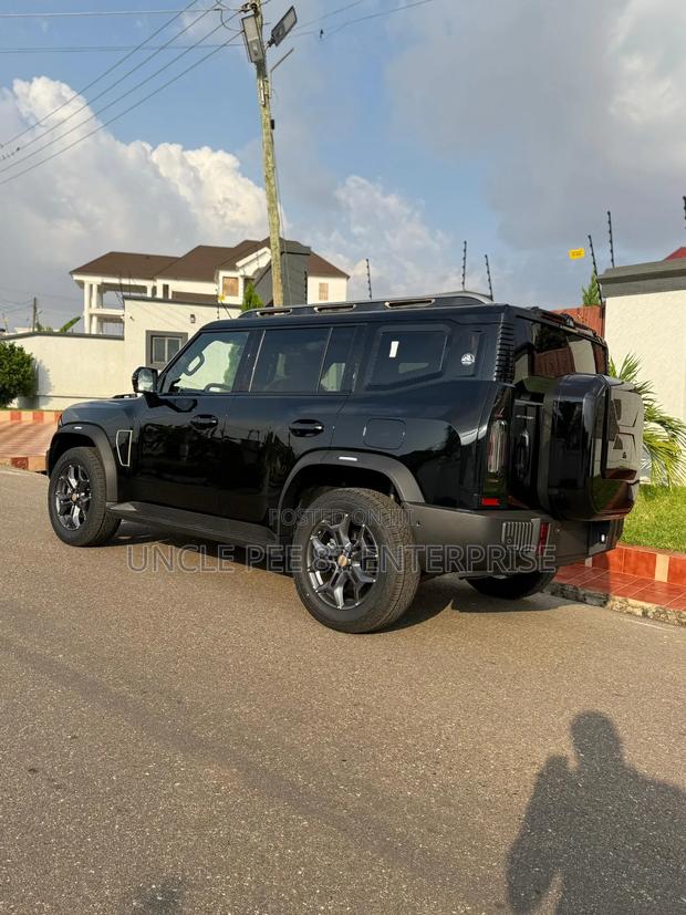 New Jetour T2 2.0 Petrol AWD 2025 Black photo 2