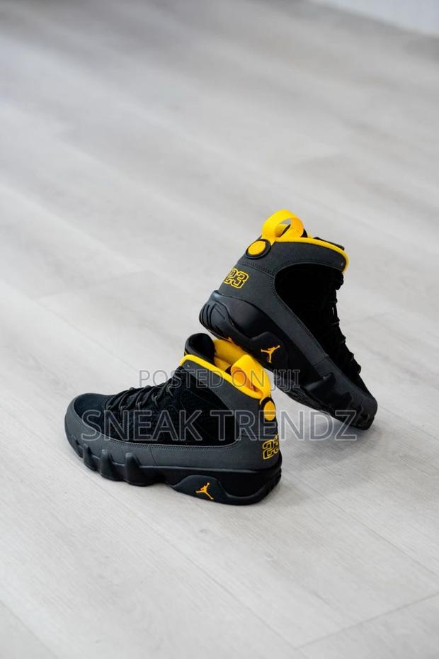 Air Jordan R9 Og University Gold · Photo 4