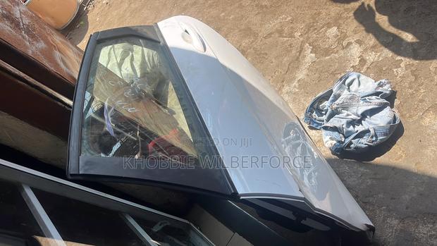 Elantra 2022 Door