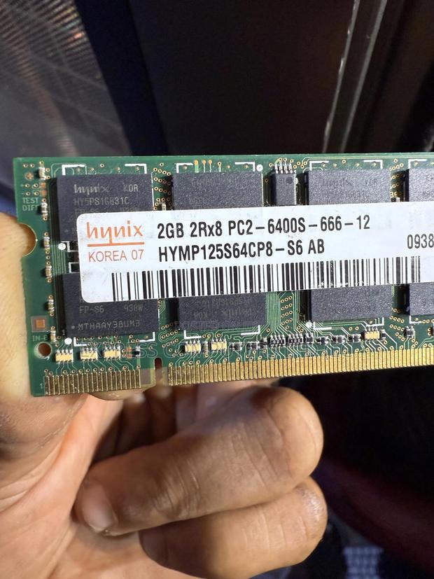 Pc2 / Ddr2 Laptop Memory 2gb Original From Uk photo 6