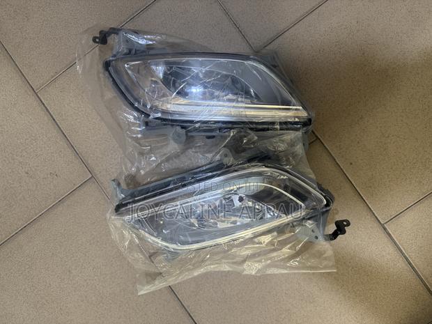 Original Hyundai Veloster Fog Light 2013 to 2017 photo 3