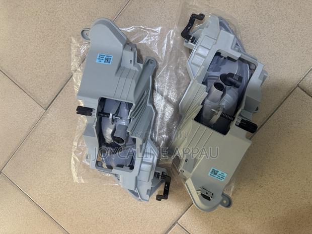 Original Hyundai Veloster Fog Light 2013 to 2017 photo 2