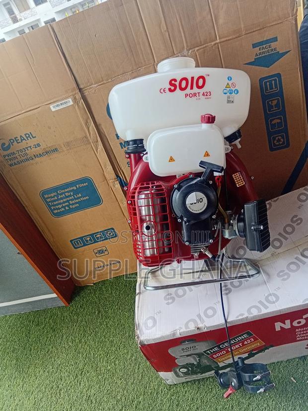 Solo Port 423: The Ultimate Portable Sprayer for Lawn Garden Care · Photo 2