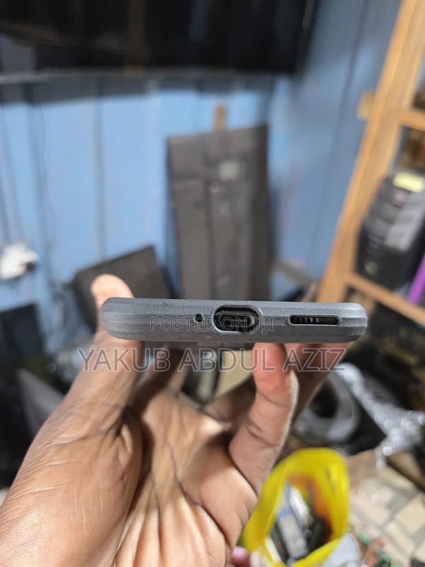 Samsung Galaxy S20+ 5G 128 GB Black photo 7