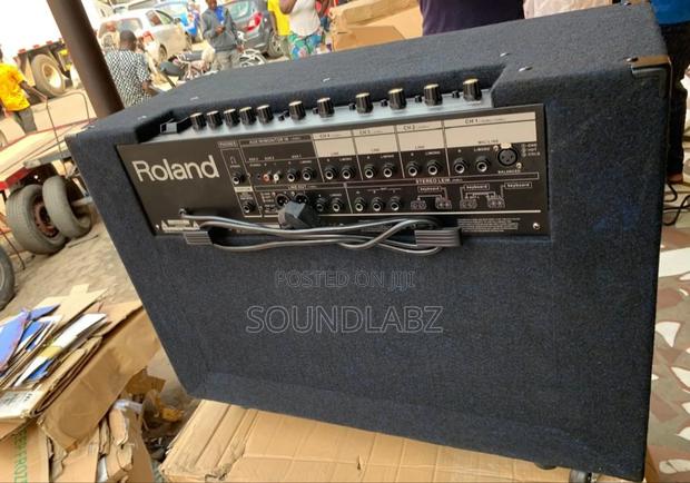 Roland Kc-880 Stereo Keyboard Amplifier Speaker · Photo 4