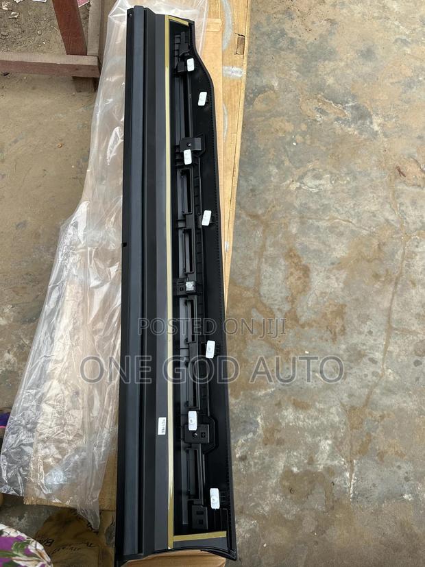 Honda Cr-v 2023 2024 2025 Door Molding photo 2