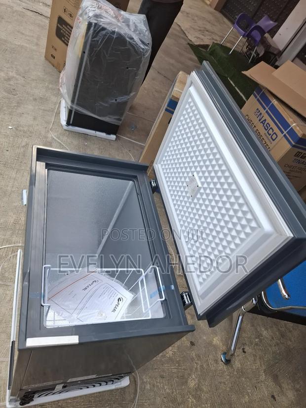 Pearl Chest Freezer Glass Top Door Available for Sale 150litres photo 5