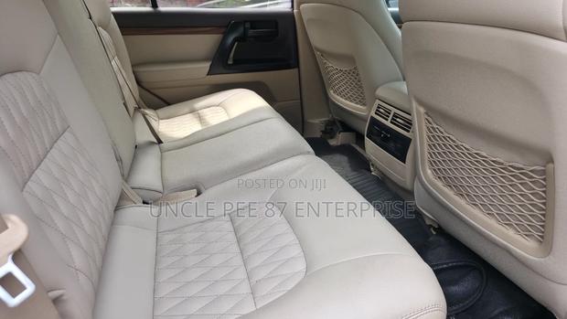 Toyota Land Cruiser 4.0 V6 GL 2014 White photo 7