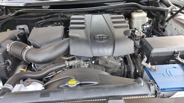 Toyota Land Cruiser 4.0 V6 GL 2014 White photo 12