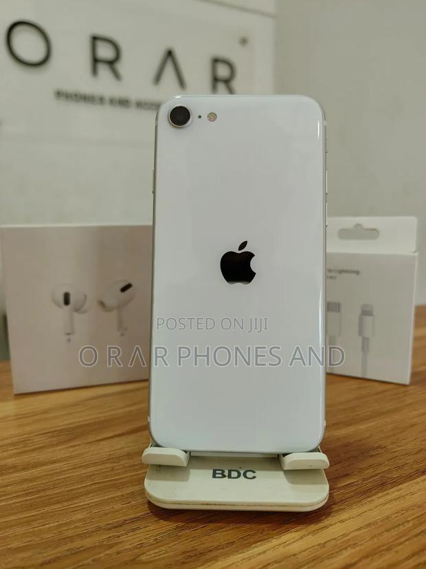 Apple iPhone SE (2020) 64 GB White photo 2