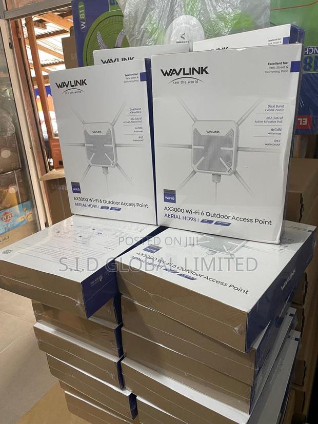 Stay Connected Anywhere With The 6-antenna Ax3000 Beast · Photo 2