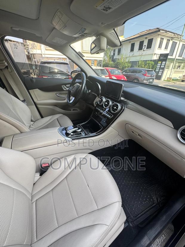 Mercedes-Benz GLC-Class 2016 Blue photo 6