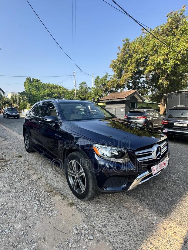Mercedes-Benz GLC-Class 2016 Blue photo 5
