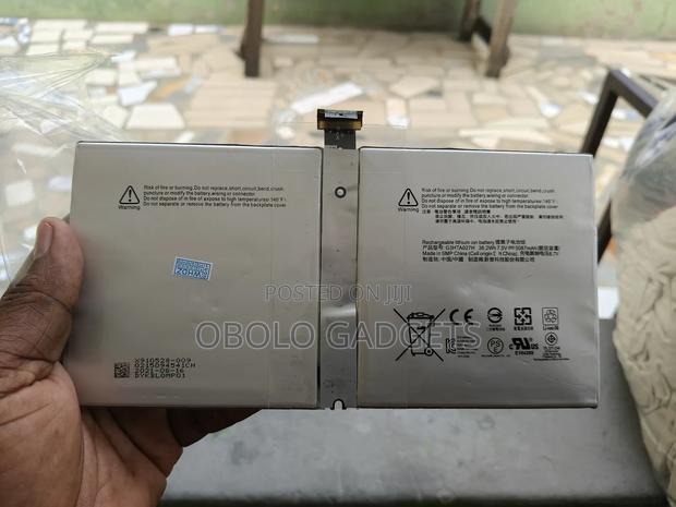 Microsoft Surface Pro 4 Battery · Photo 4