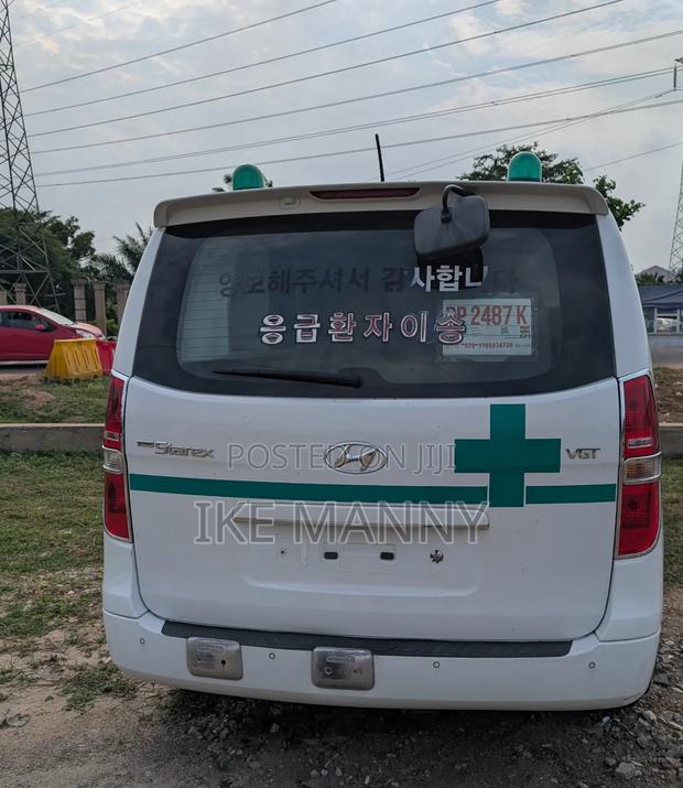 Hyundai Starex 2016 photo 17