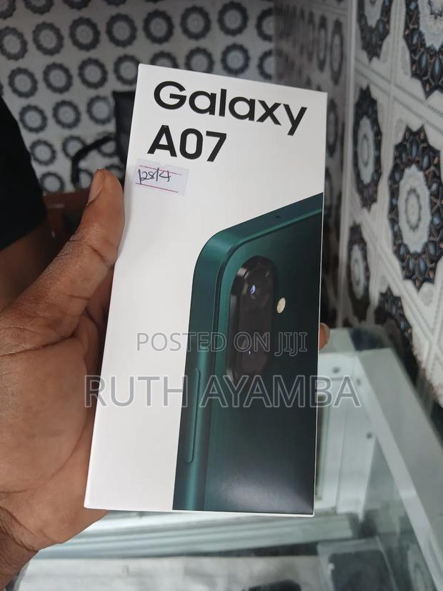New Samsung Galaxy A07 4G 128 GB Black · Photo 4